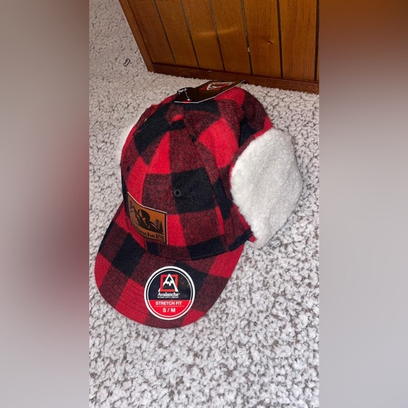 NWT PLAID HAT - Picture 7 of 7